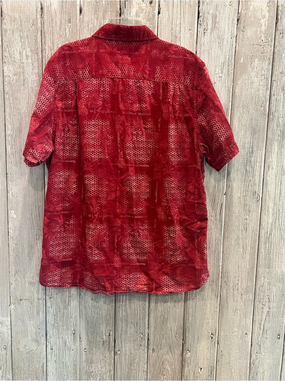 Haggar Red Short-Sleeve Button-Up Shirt - Picture 3 of 5